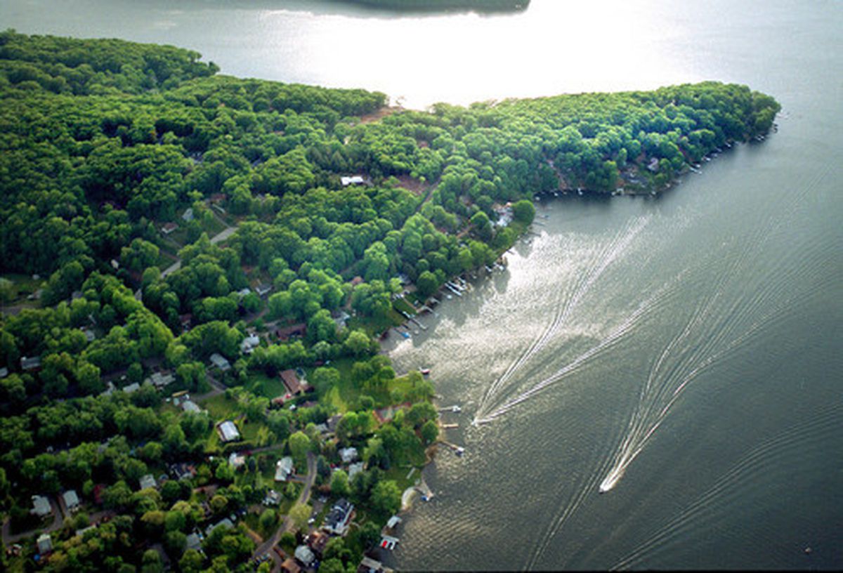 gift certificate for an aerial tour of candlewood lake